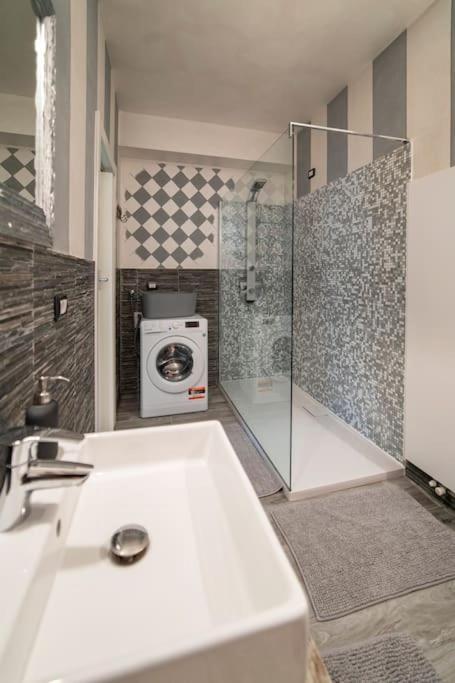 Montecolo Bay 1 Apartment Pilzone ภายนอก รูปภาพ