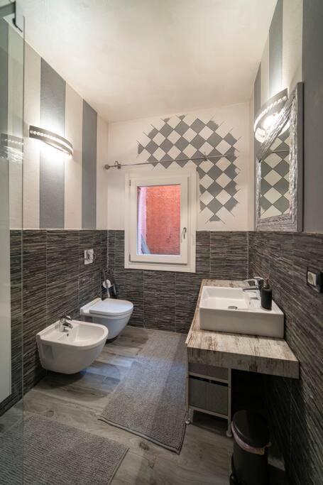 Montecolo Bay 1 Apartment Pilzone ภายนอก รูปภาพ